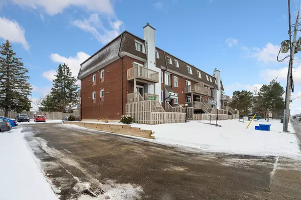 Carleton Place, ON K7C 4B6,24 Townline RD W #108