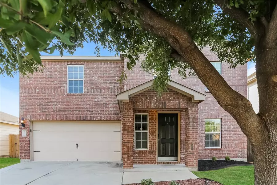 10008 Iron Ridge Drive, Fort Worth, TX 76140