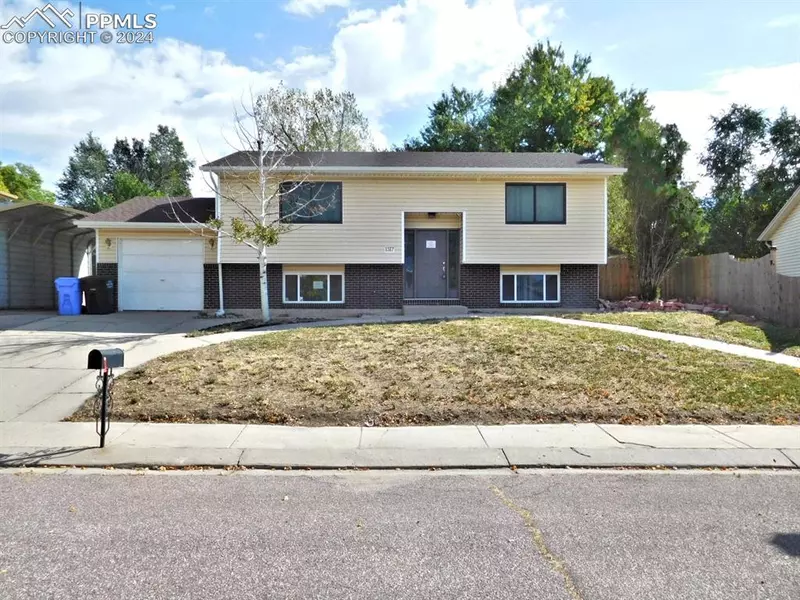 1317 Hiawatha DR, Colorado Springs, CO 80915