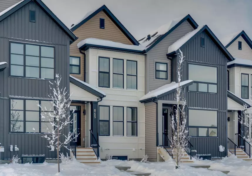 845 South Point Gate Southwest, Airdrie, AB T4B0X2