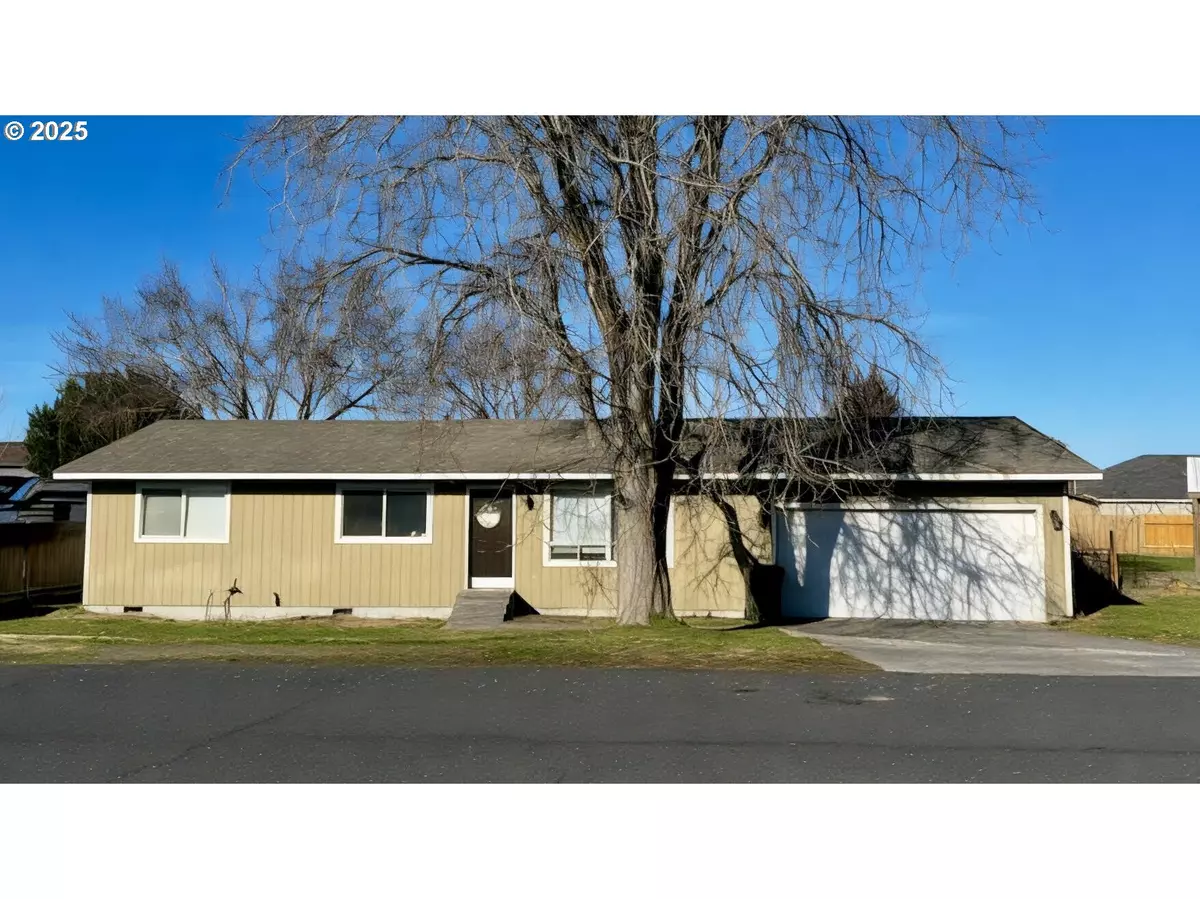 Umatilla, OR 97882,138 EL MONTE ST