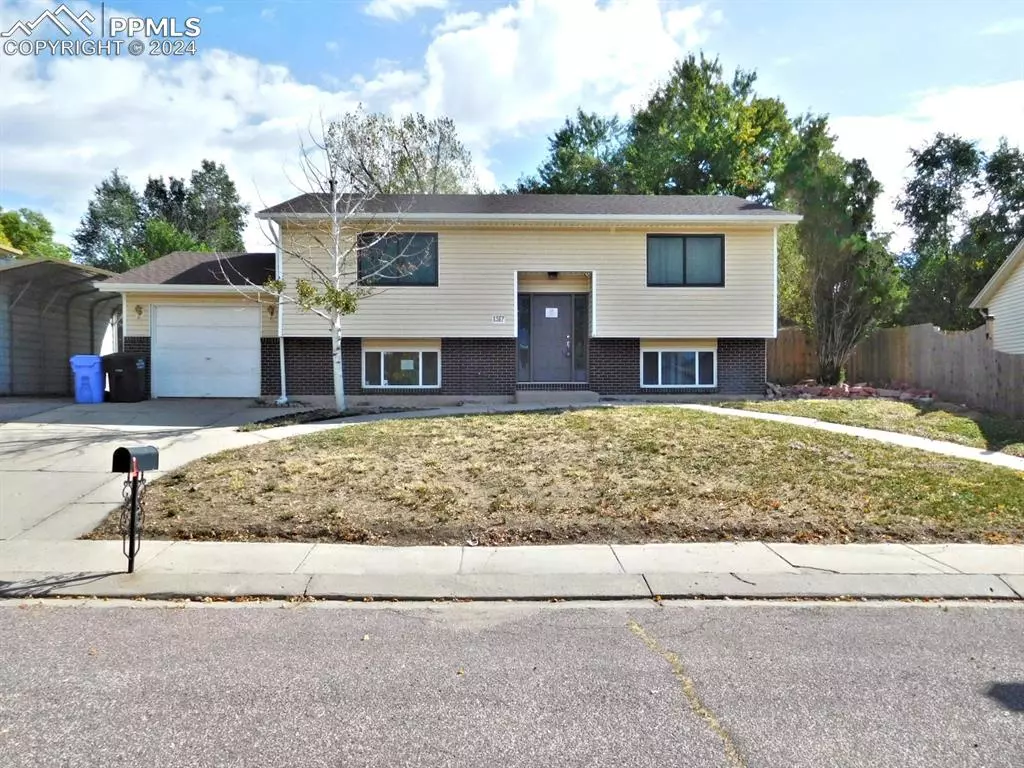 Colorado Springs, CO 80915,1317 Hiawatha DR