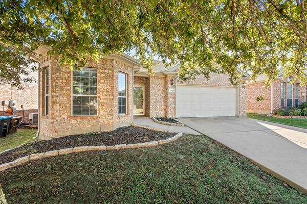 2720 Bull Shoals Drive, Fort Worth, TX 76131