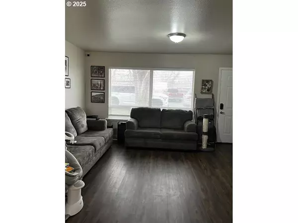 Umatilla, OR 97882,138 EL MONTE ST