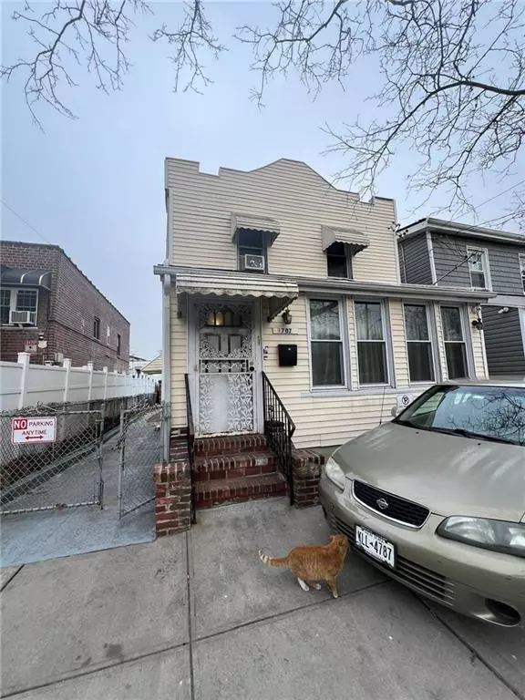 1707 Rockaway Pkwy, Brooklyn, NY 11236