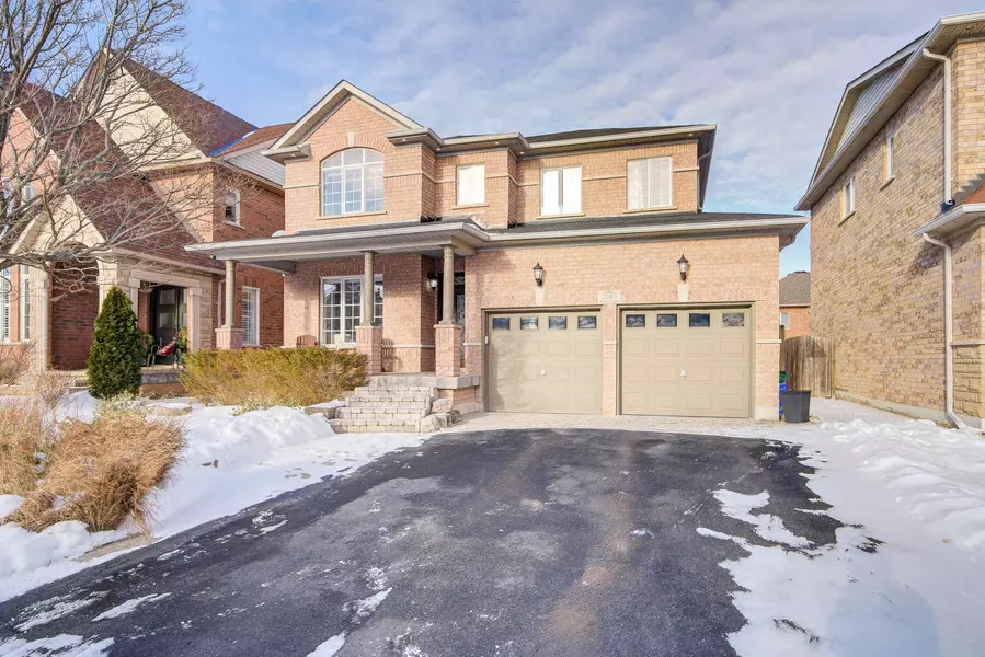 2083 Jaguar LN, Oakville, ON L6M 4R5