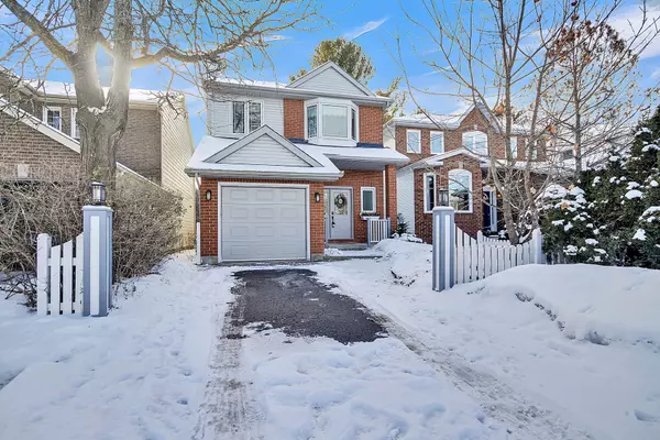 56 FORESTVIEW CRES, Bells Corners And South To Fallowfield, ON K2H 9P5