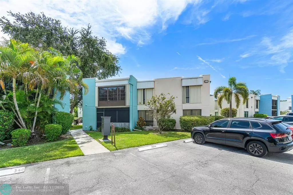 Delray Beach, FL 33444,516 Osprey Drive  #14a