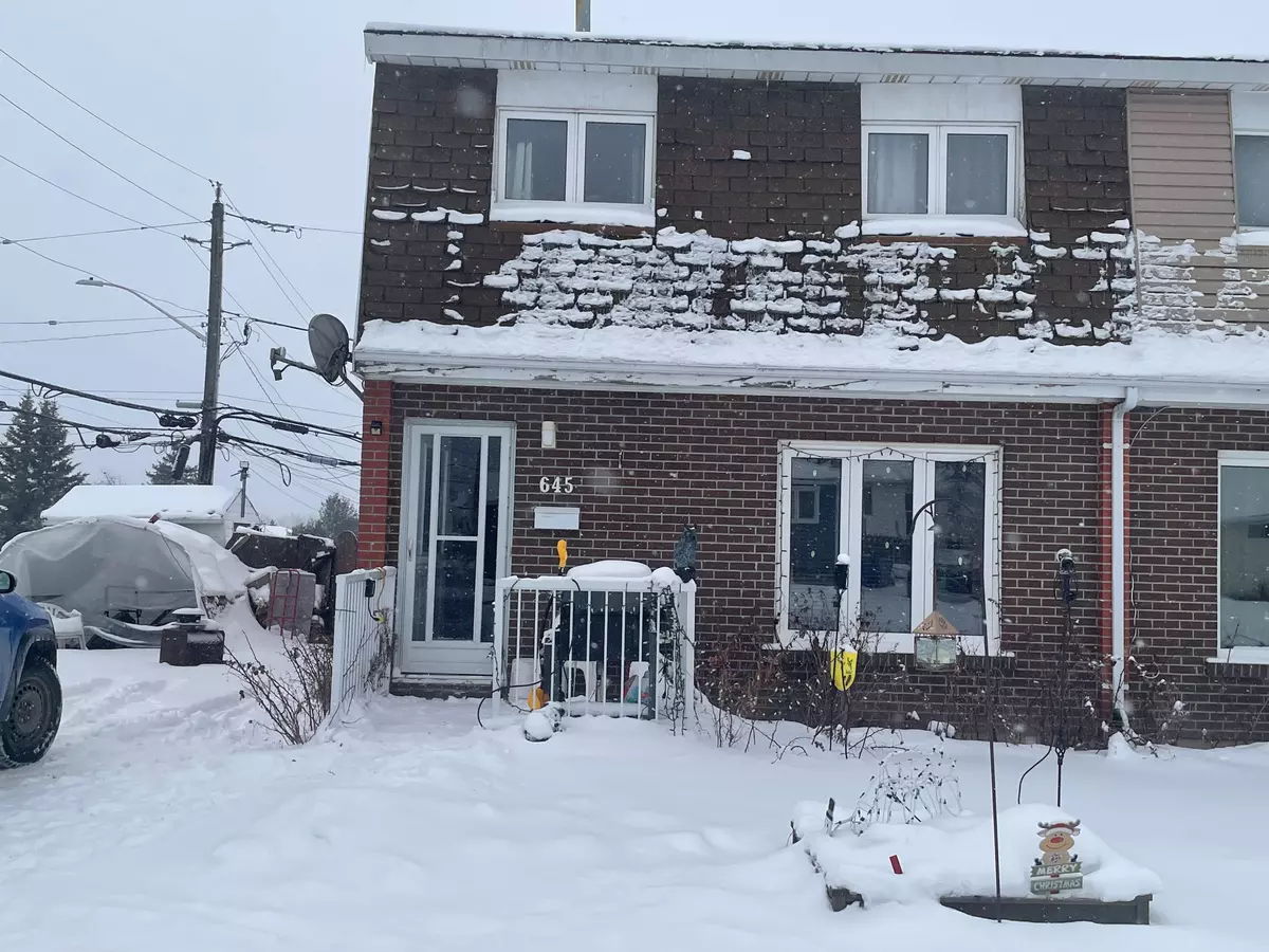 Timmins, ON P4N 5J7,645 College ST