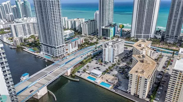 Hallandale Beach, FL 33009,1817 S Ocean Dr  #215