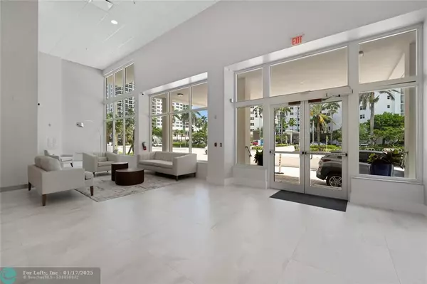 Hollywood, FL 33019,3000 S Ocean Drive  #510