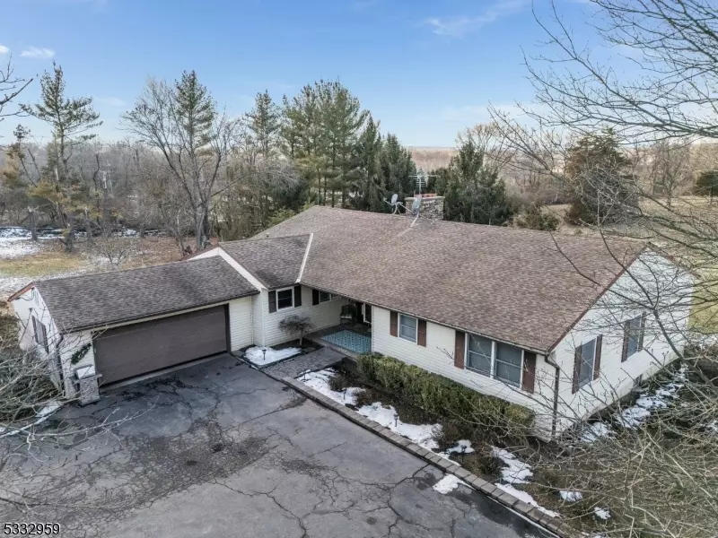 9 HIGGINSVILLE ROAD, Readington Twp., NJ 08853