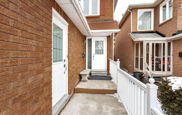 Mississauga, ON L4Z 2Z7,420 Tailfeather CRES