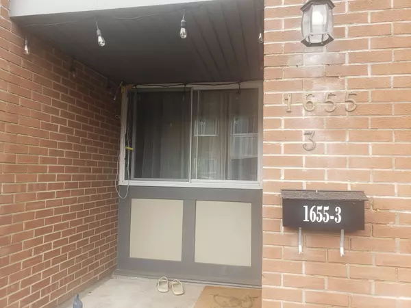 1655 Heatherington RD #3, Hunt Club - South Keys And Area, ON K1V 8V8