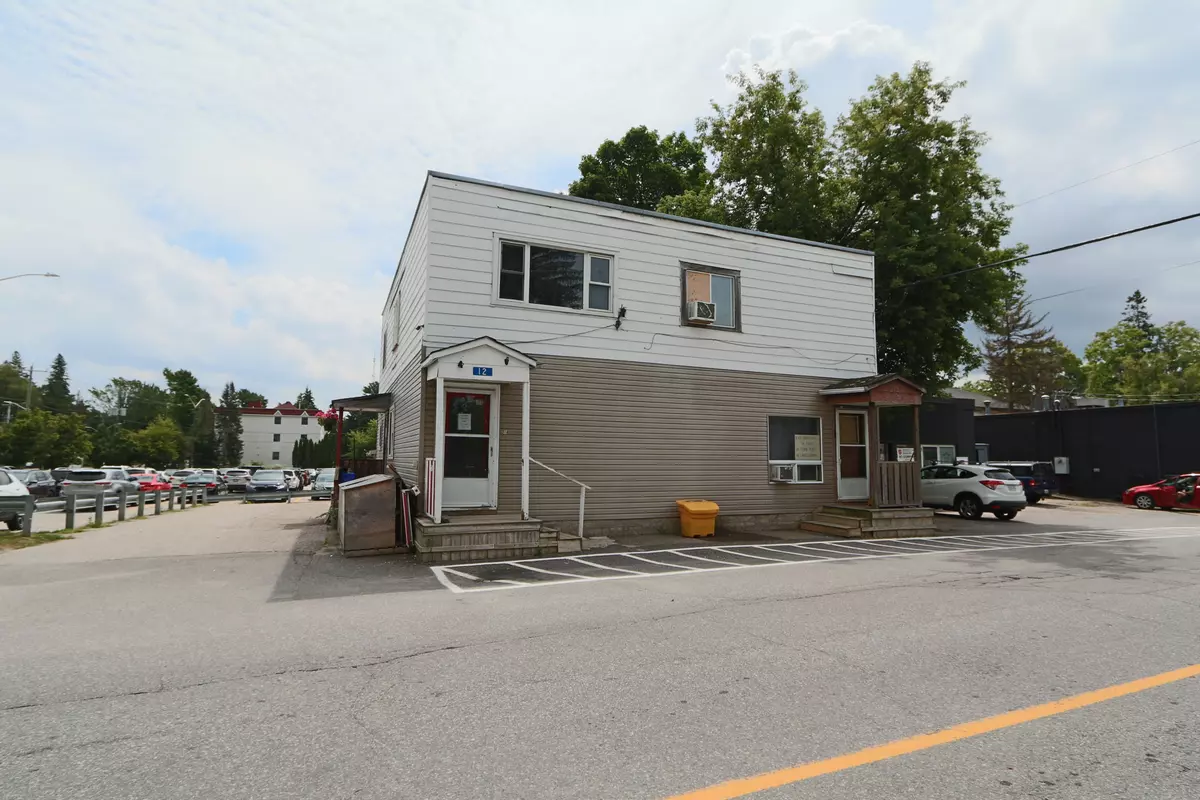 Bracebridge, ON P1L 1S3,12 ANN ST