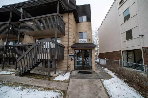 Calgary, AB T3A 2C7,3519 49 ST NW #59B