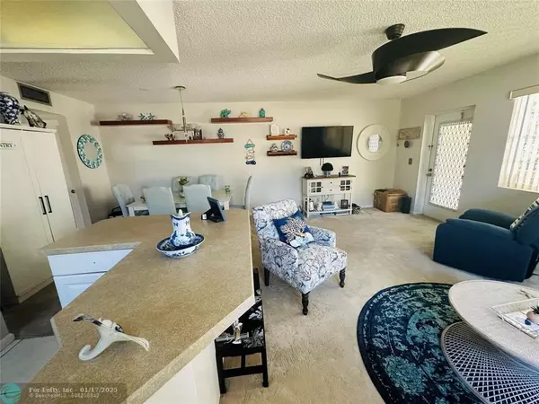 Deerfield Beach, FL 33442,452 Durham O  #452