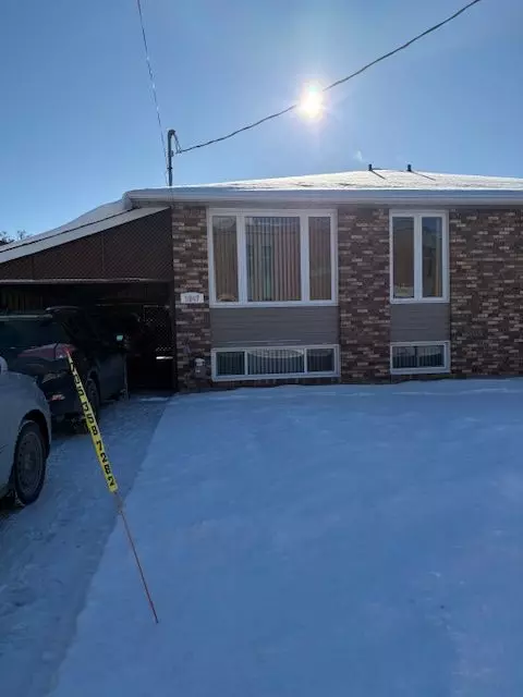 1647 High ST, North Bay, ON P1B 6T7