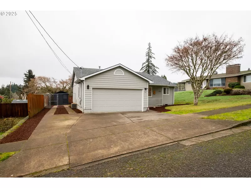 611 3RD AVE, Sweet Home, OR 97386