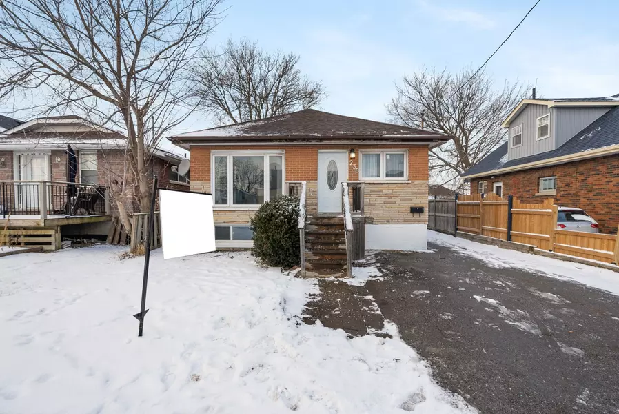 238 Toronto AVE, Oshawa, ON L1H 3C1