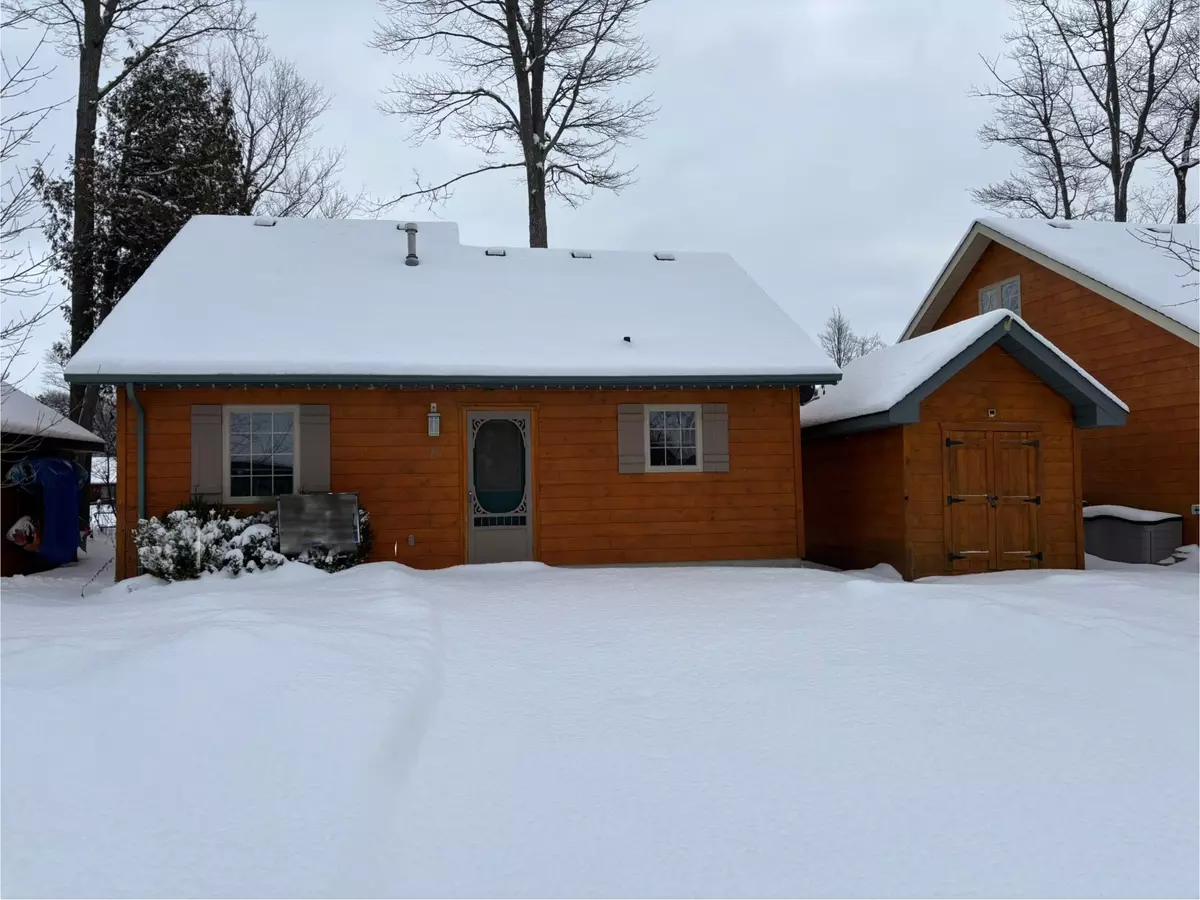 Wasaga Beach, ON L9Z 1X7,19 Cabin CRES