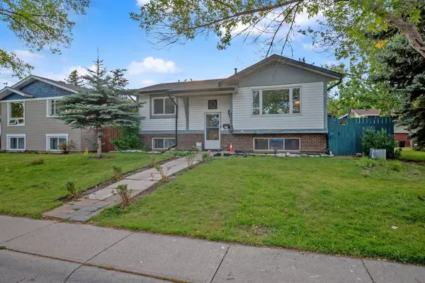 Calgary, AB T1Y 3B8,3323 Temple WAY NE