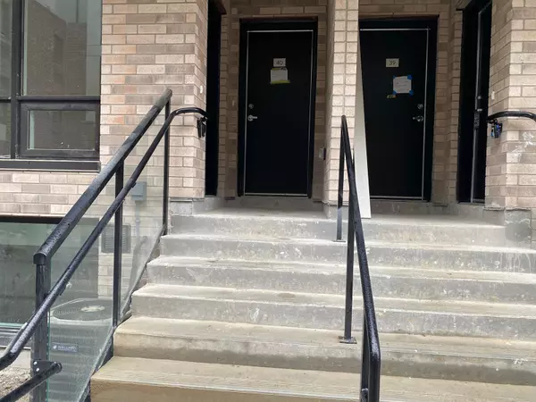 Toronto C06, ON M3H 0E9,861 SHEPPARD AVE W #40