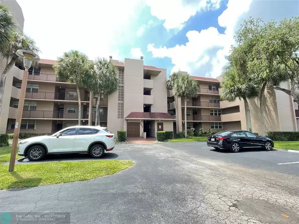 Davie, FL 33324,1830 Sabal Palm Dr  #301