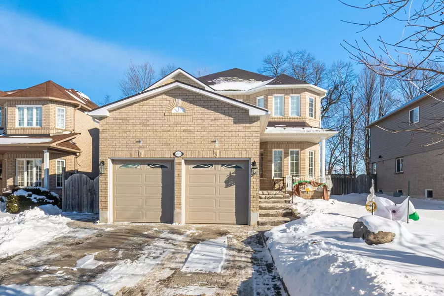 2039 Thompson ST, Innisfil, ON L9S 4Z1