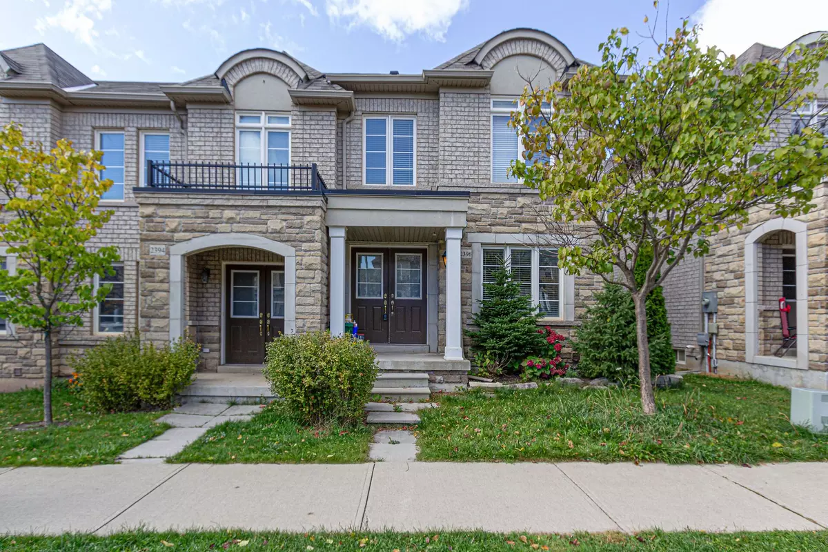 Oakville, ON L6M 0J7,2396 Baronwood DR