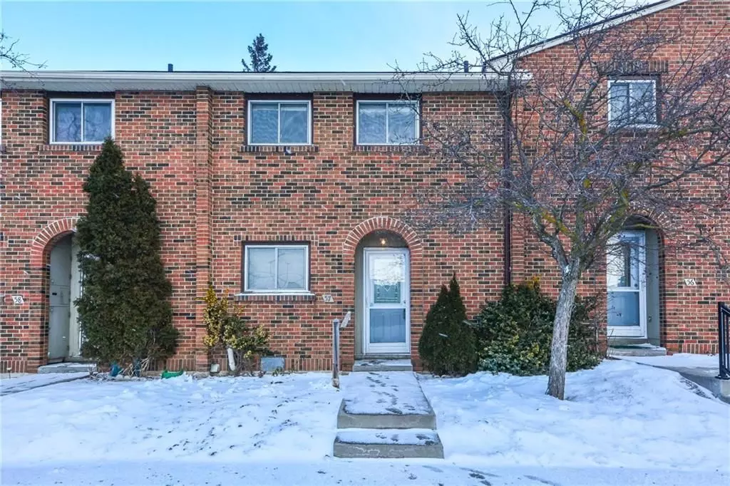 Guelph, ON N1H 3T4,201 Silvercreek Pkwy N #57