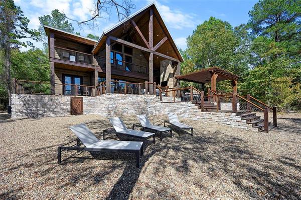 41 Oak Creek Trail, Broken Bow, OK 74728