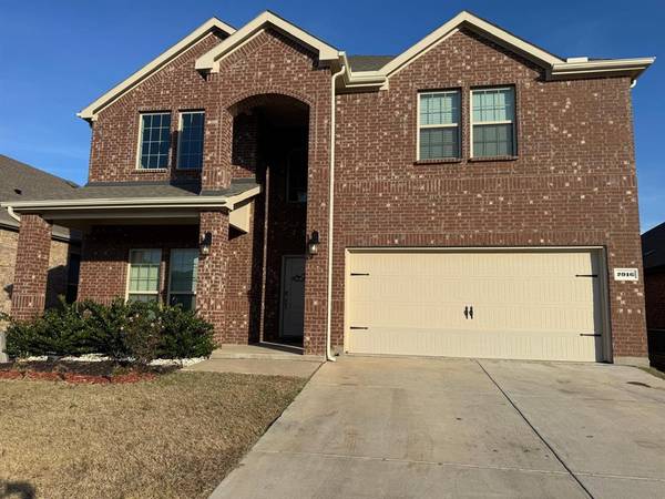 2916 Brady Starr Drive, Aubrey, TX 76227