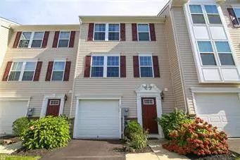 17 Gold Rose Lane, Easton, PA 18045