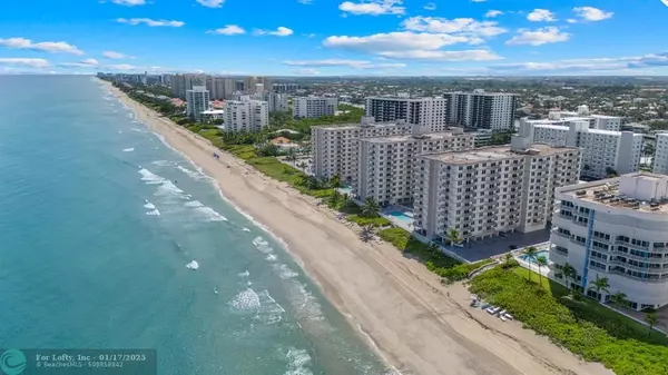 Highland Beach, FL 33487,3215 S Ocean Blvd  #703