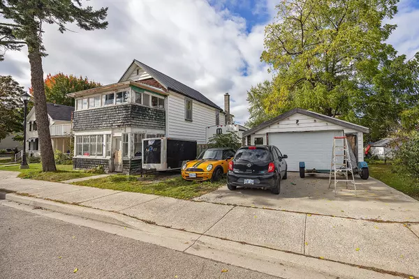 308 Brock ST, Gananoque, ON K7G 1K6