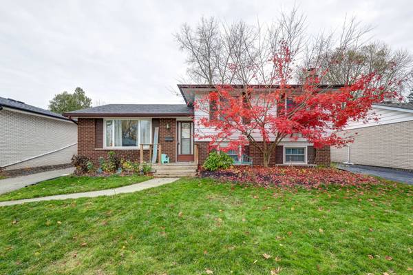 London, ON N5Y 4A6,84 Amy CRES