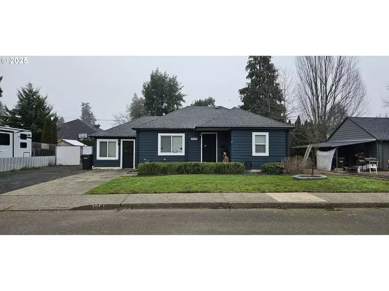 1656 W BROWN AVE, Roseburg, OR 97470