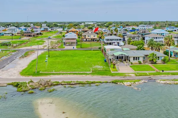 928 S Magnolia, Rockport, TX 78382