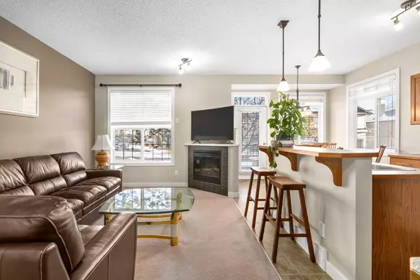 235 Rockyspring GRV NW, Calgary, AB T3G 0A8