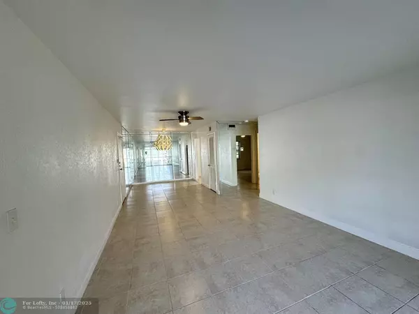 Fort Lauderdale, FL 33308,6275 Bay Club Dr  #4