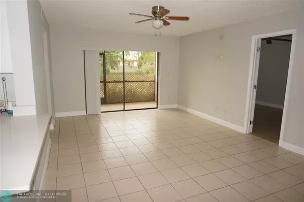 Coral Springs, FL 33071,9613 NW 4th St  #3A