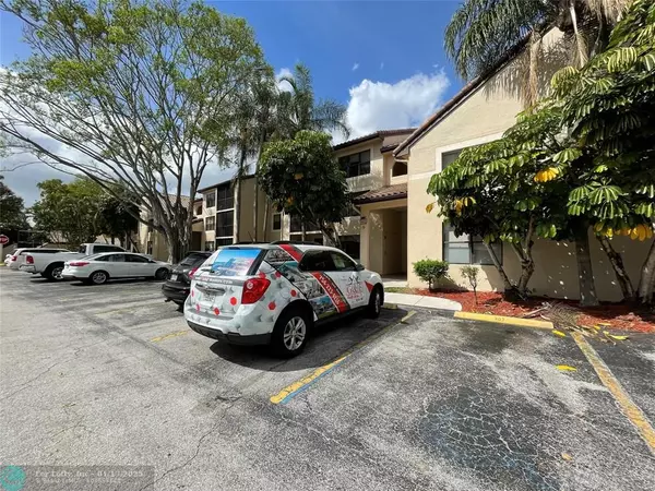 Pompano Beach, FL 33069,4421 W Mcnab Rd  #29