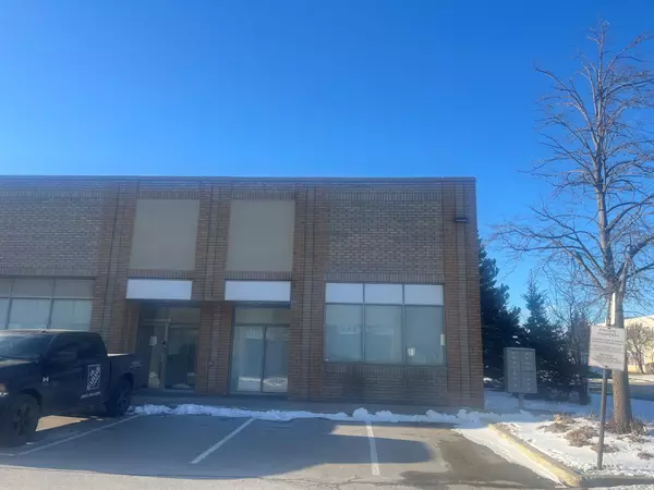 3490 Laird RD #1-2, Mississauga, ON L5L 5Y4