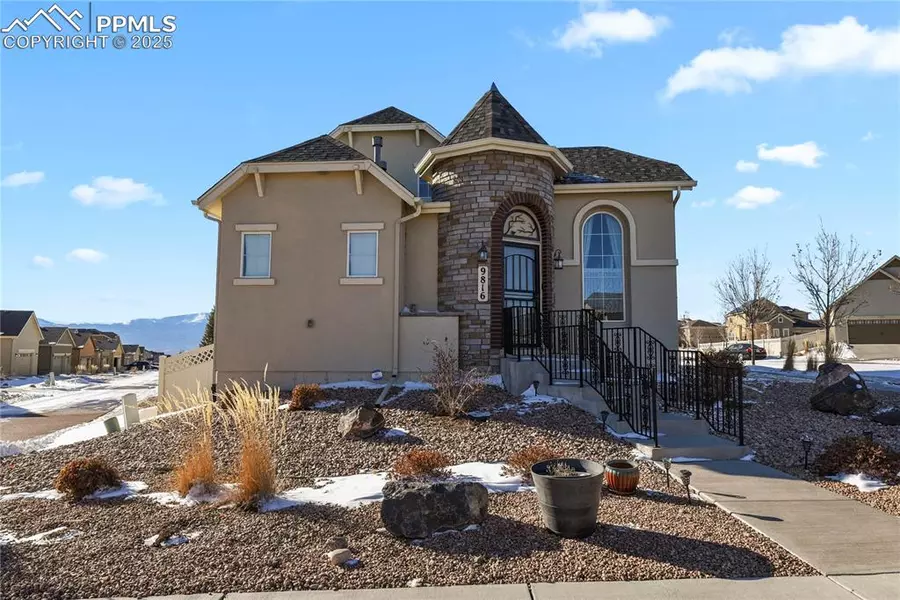 9816 Wolf Lake DR, Colorado Springs, CO 80924