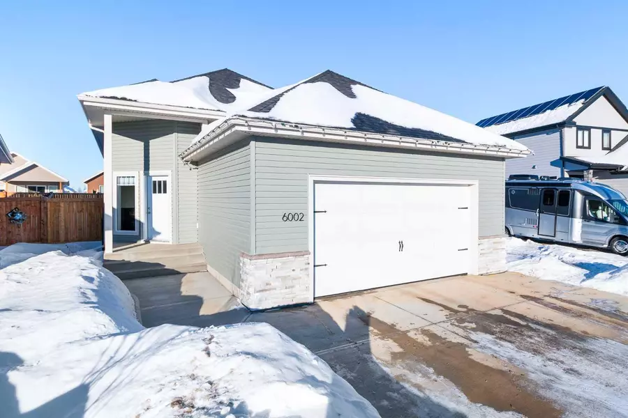 6002 17 ST, Lloydminster, AB T9V 3S2