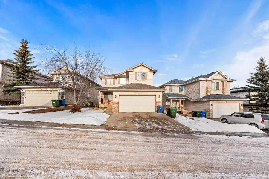 246 Panamount CT Northwest, Calgary, AB T3K5S2