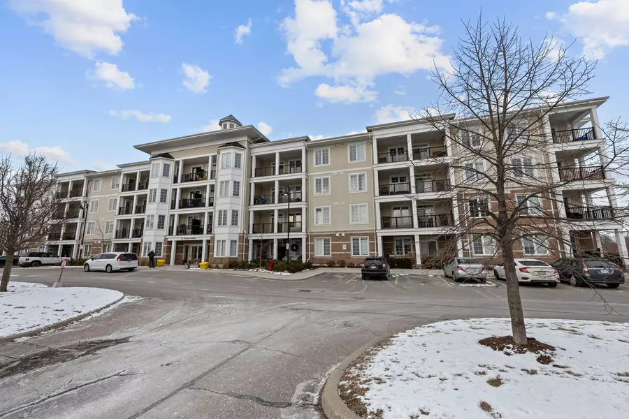 65 Shipway AVE #103, Clarington, ON L1B 0W2