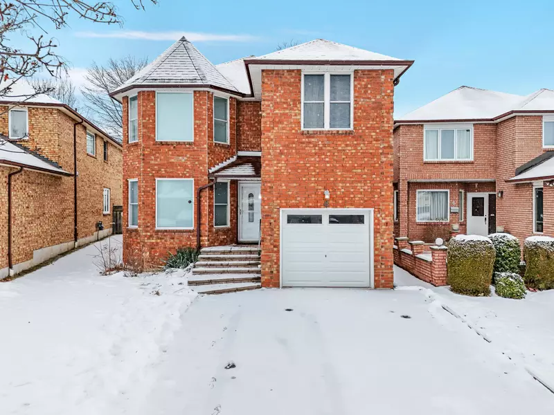 8 Angus DR, Ajax, ON L1S 5B7