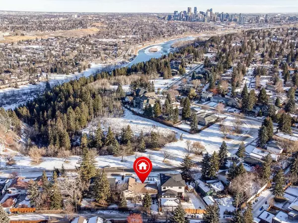 Calgary, AB T3C3E2,219 Wildwood DR Southwest